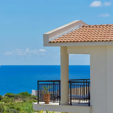 Wellclub - Family Wellness & Seaview Suites 4*