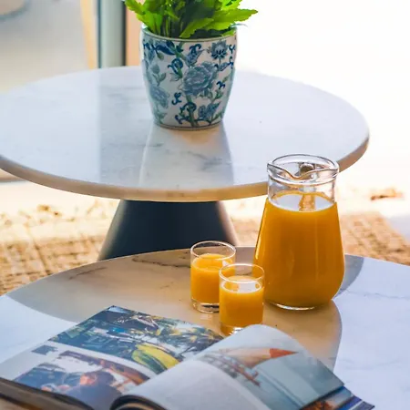 Wellclub - Family Wellness & Seaview Suites Пафос