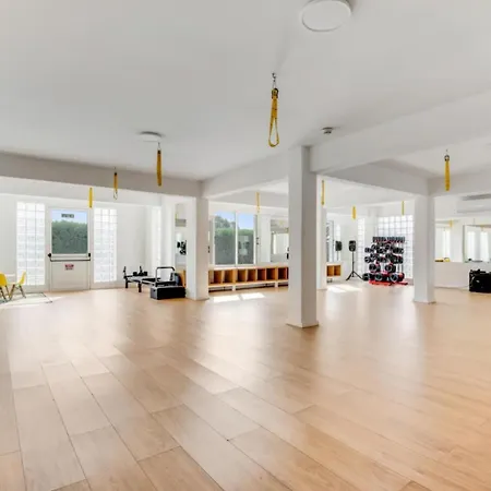 Wellclub - Family Wellness & Seaview Suites Готель 4*