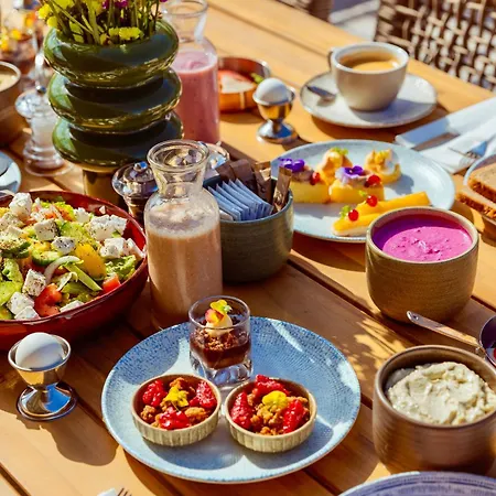 Wellclub - Family Wellness & Seaview מלון 4*