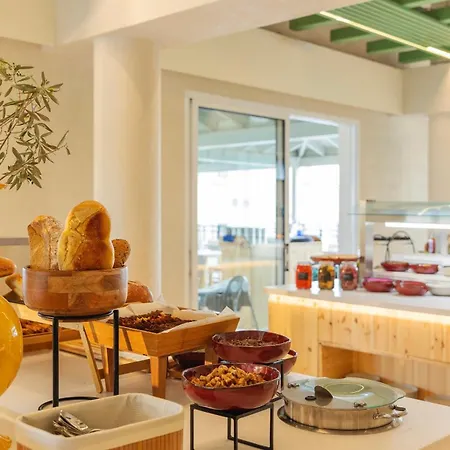 Wellclub - Family Wellness & Seaview Suites Готель